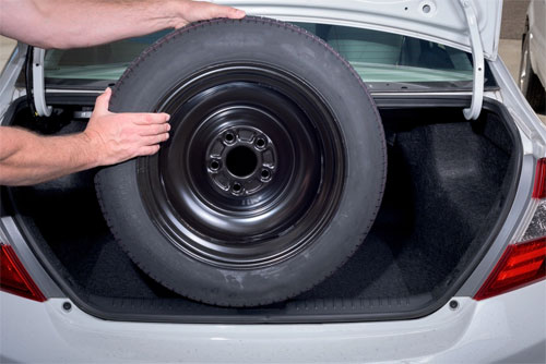 Bỏ lốp dự phòng trên xe ô tô giúp tiết kiệm nhiên liệu.